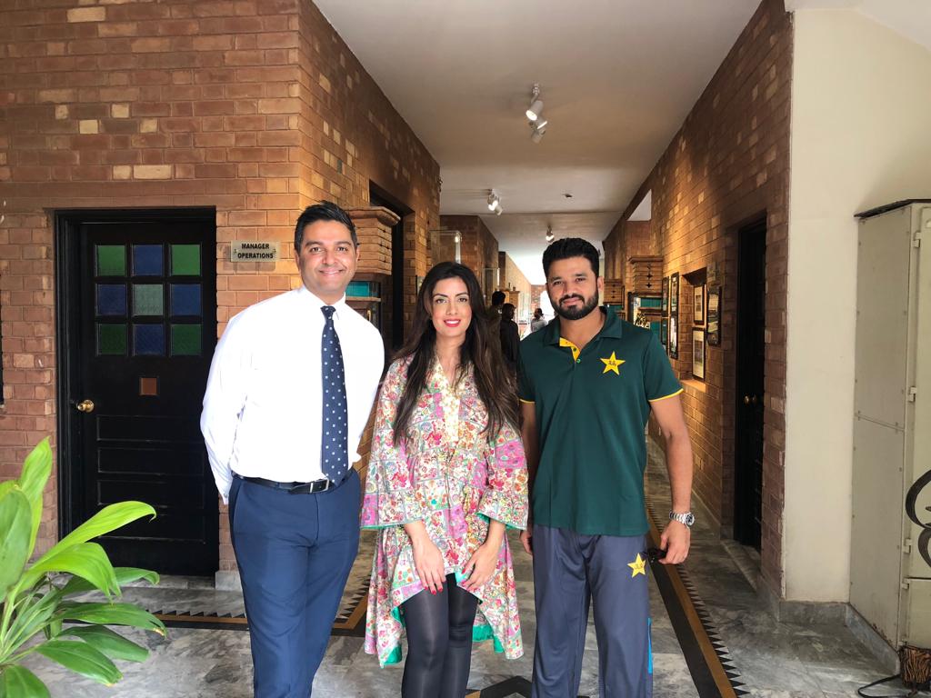 Noreen Khan (British Asian Trust ambassador) standing between Wasim Khan (CEO PCB) and Azhar Ali (Cpt Pakistan Test Team)