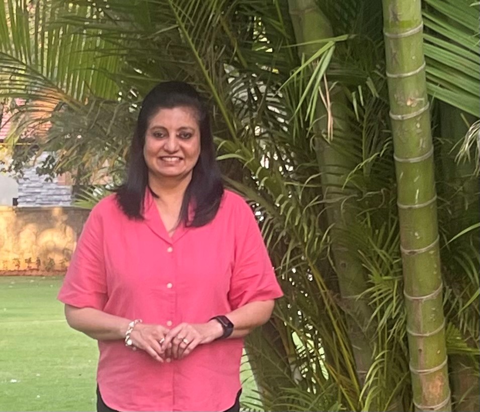 Yasmin Profile Pic (002)