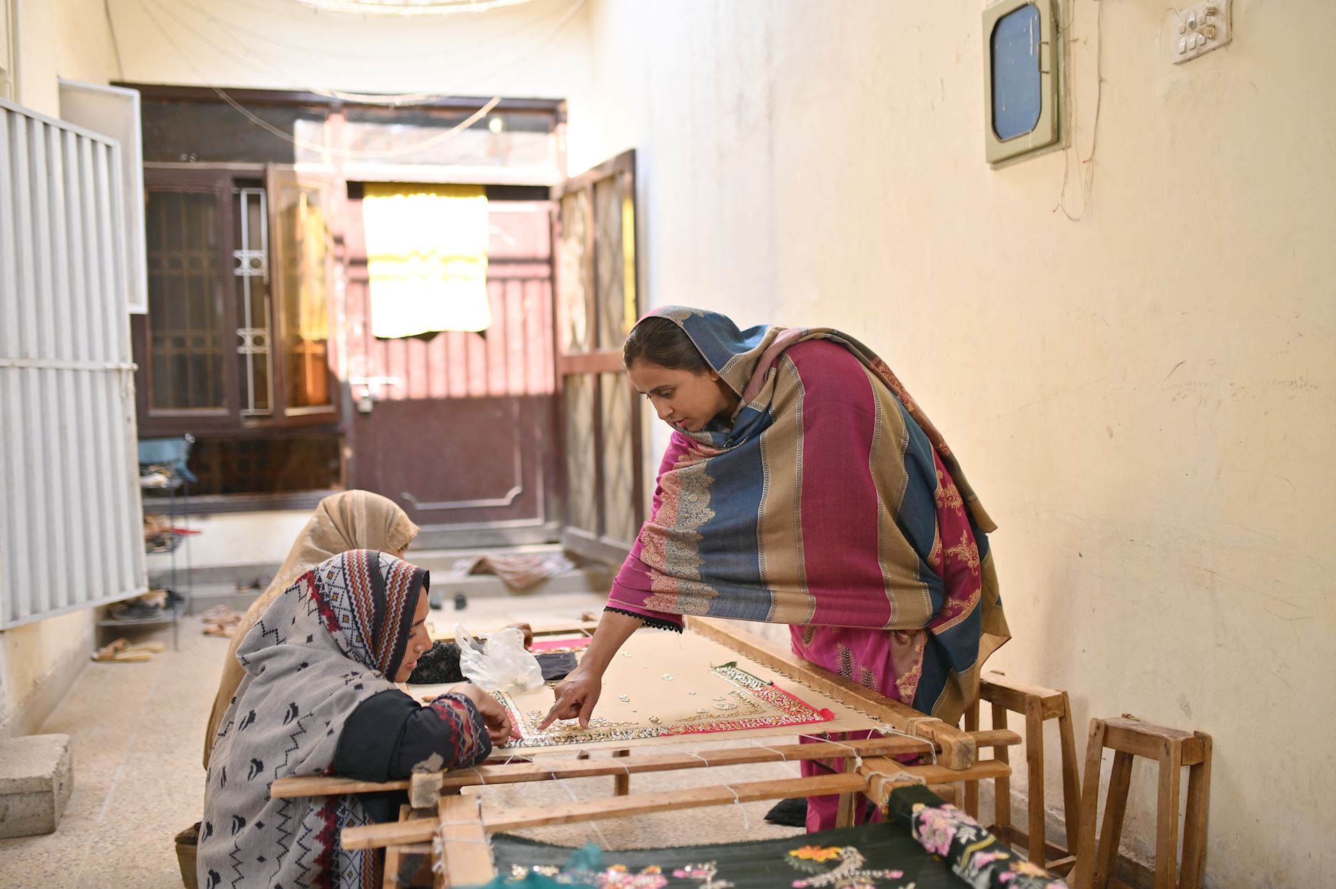 Livelihoods Pakistan Embroidering (1)